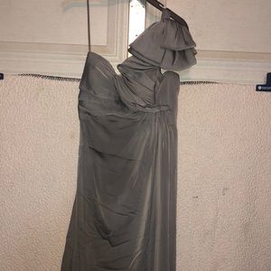 Adrianna Papell, size 6 long gray gown, one-shoulder